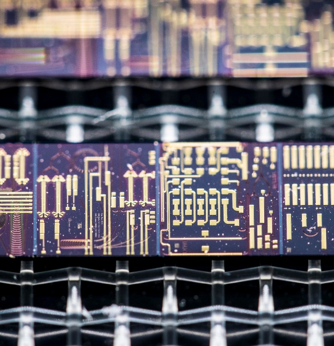 SMART-Photonics Indium Phosphide based photonic components