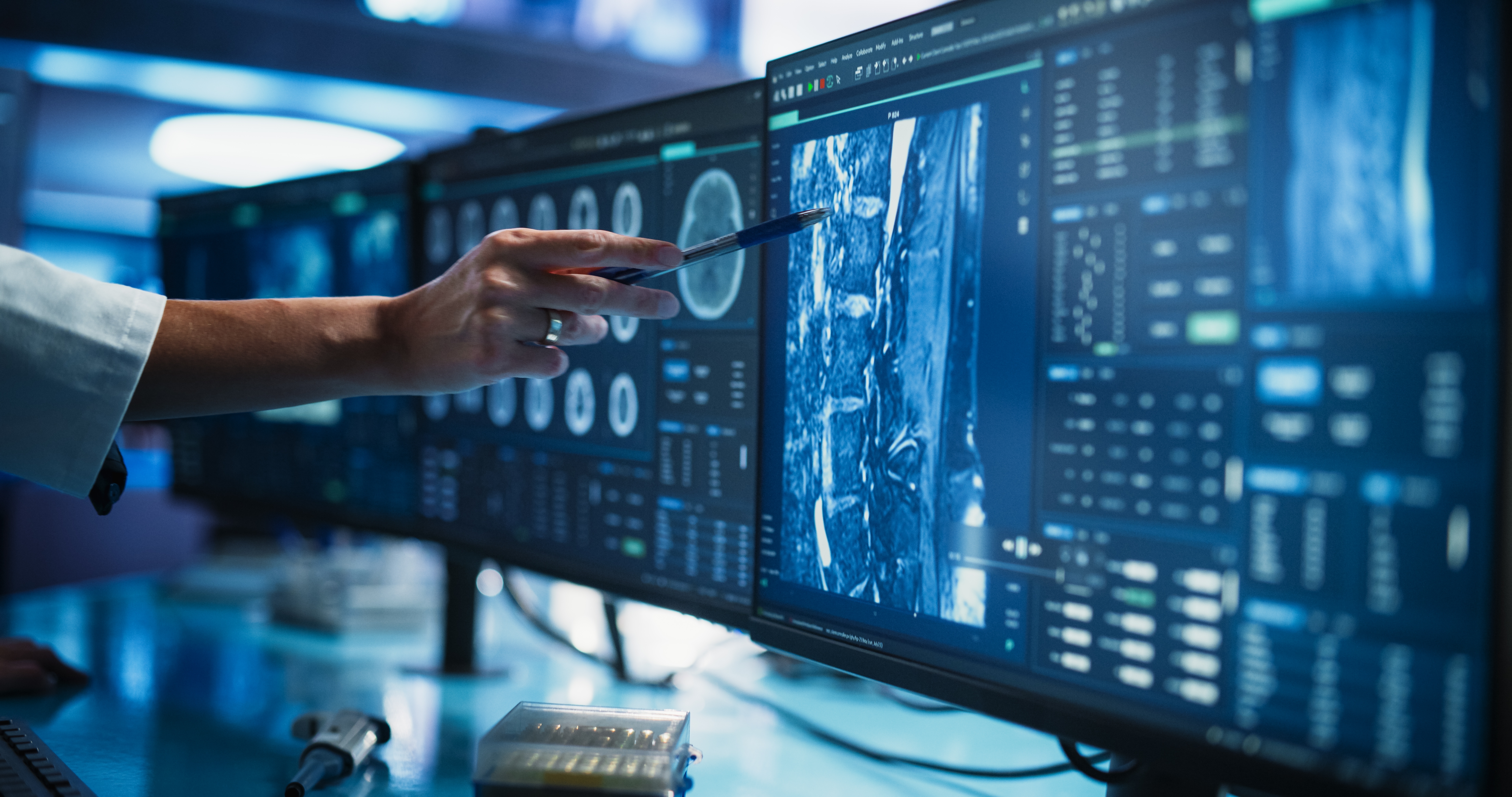 Working with imaging technologies on screens 